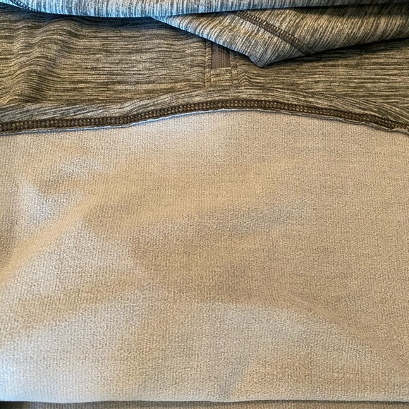 Under armour cold gear top - Picture 4 of 5